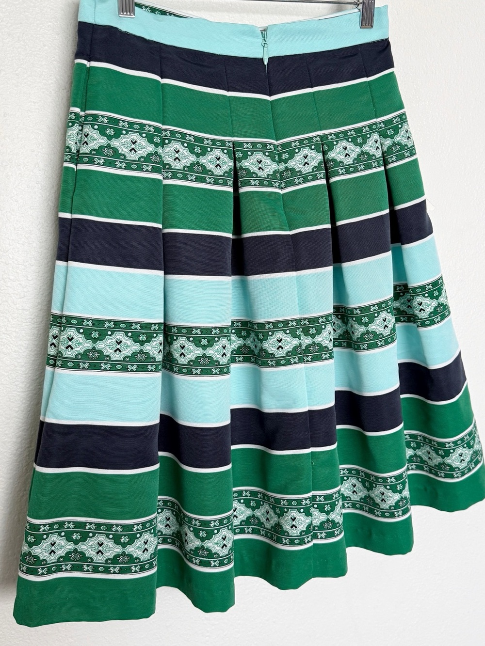 Eva Mendes NY&C Pleated Midi Skirt Geometric Stripe Green Blue Size 4 - Picture 5 of 8